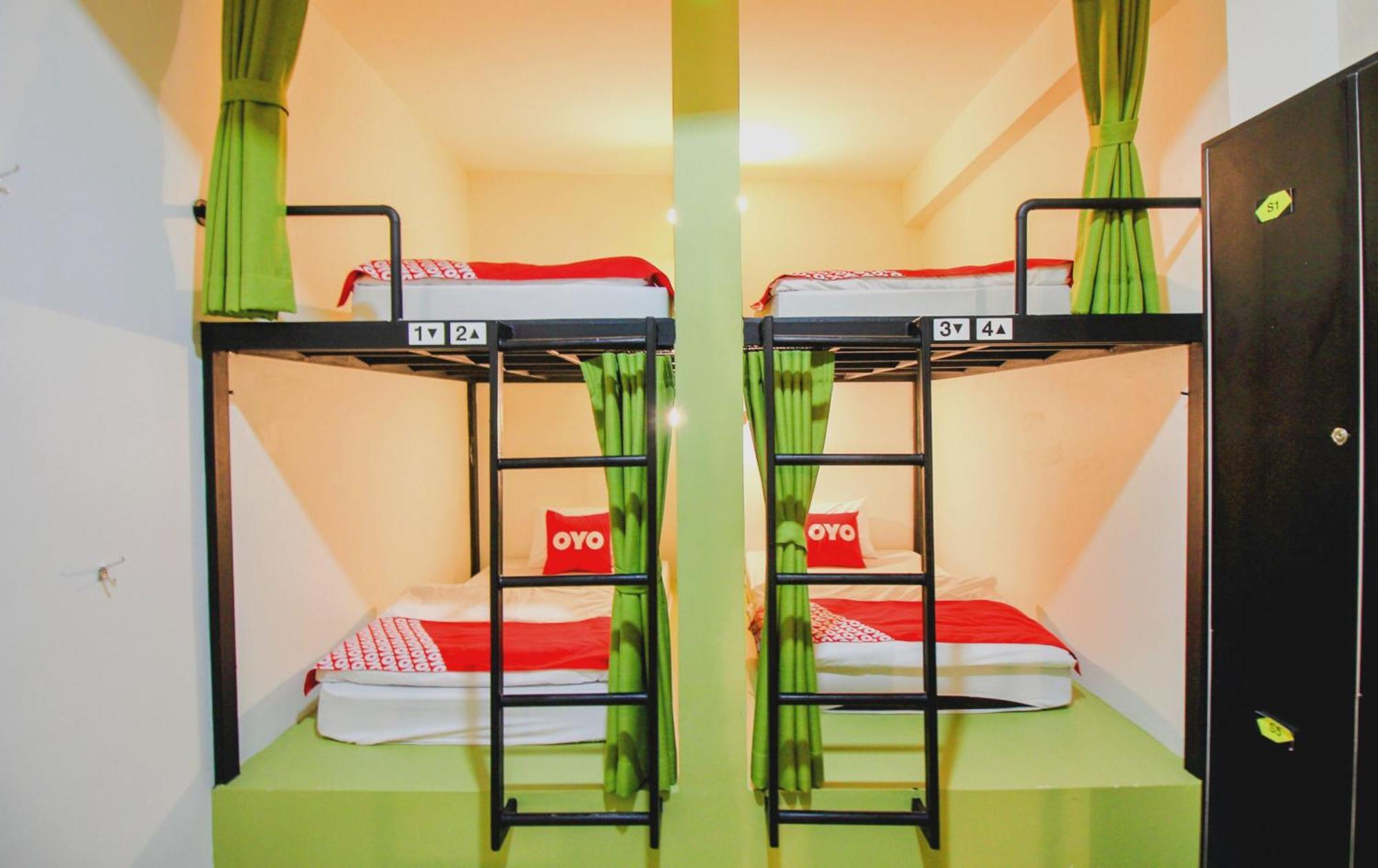 Super Oyo 426 All Day Hostel At Sukhmvit Bangkok Exterior photo
