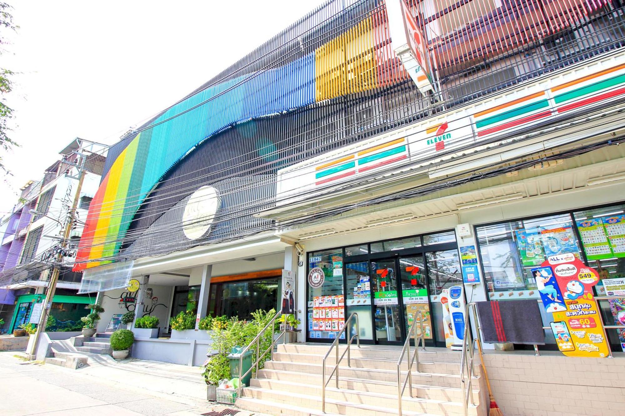 Super Oyo 426 All Day Hostel At Sukhmvit Bangkok Exterior photo