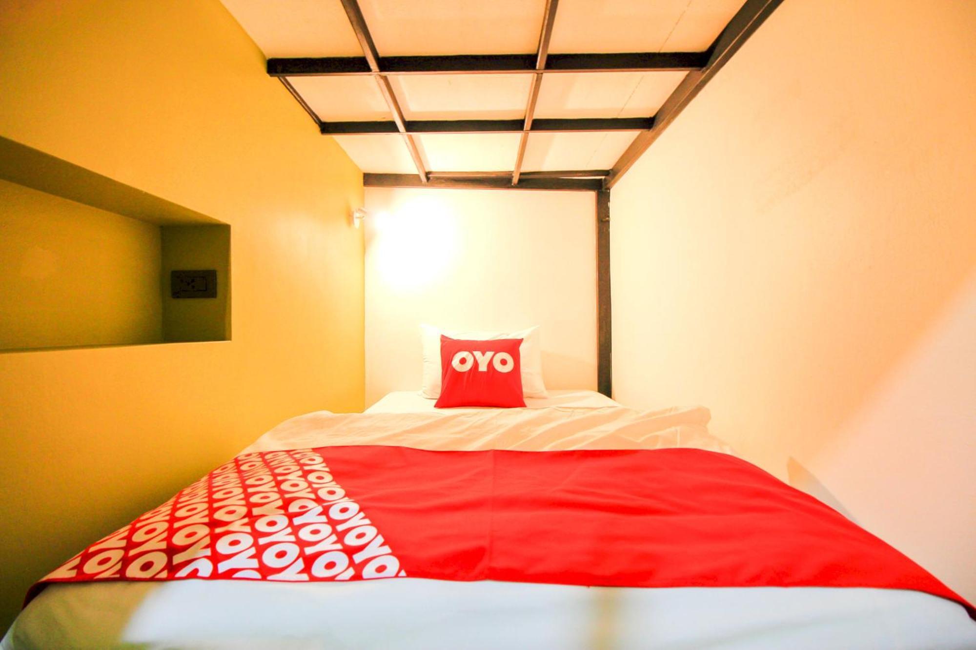 Super Oyo 426 All Day Hostel At Sukhmvit Bangkok Exterior photo