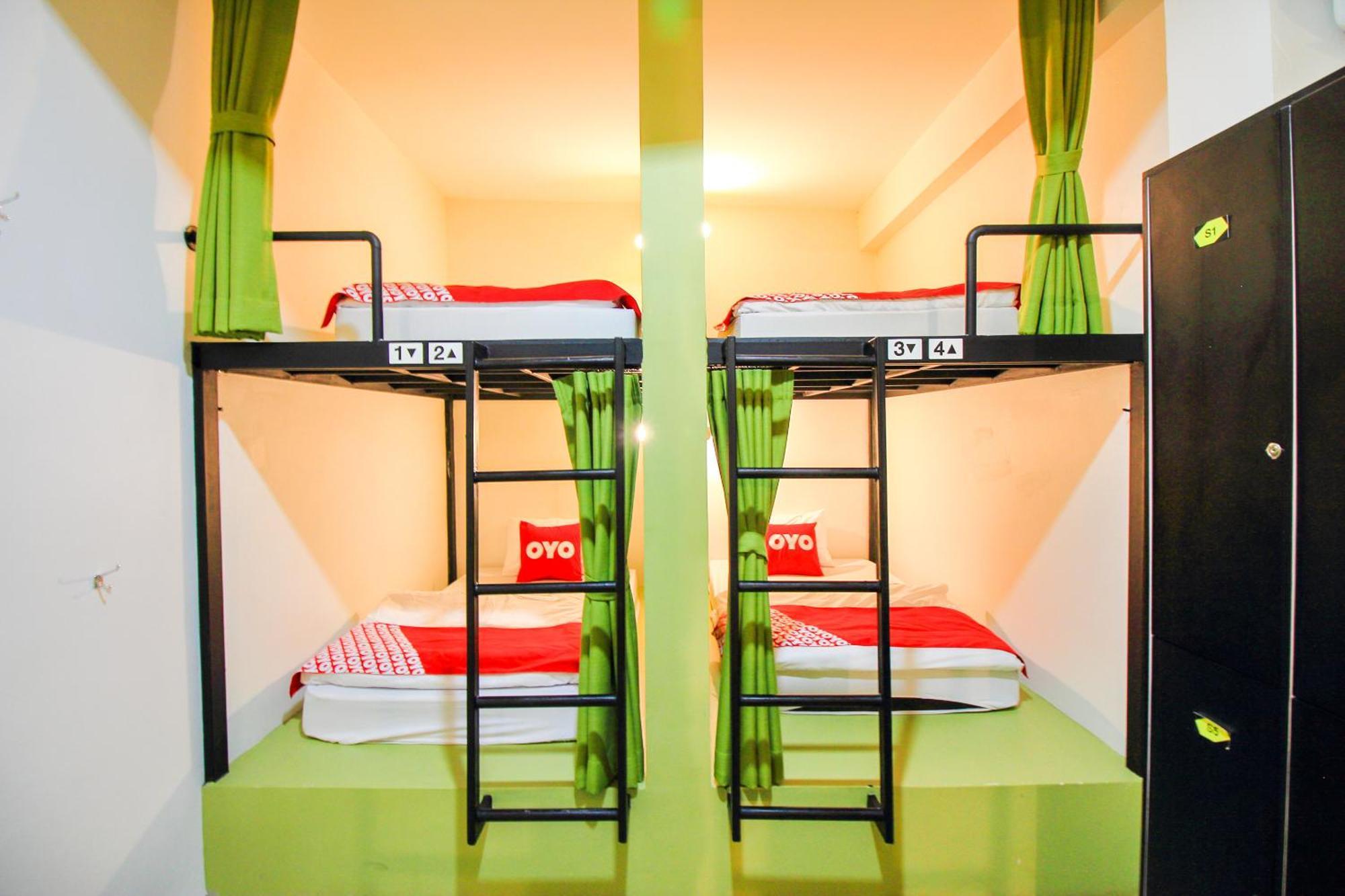 Super Oyo 426 All Day Hostel At Sukhmvit Bangkok Exterior photo