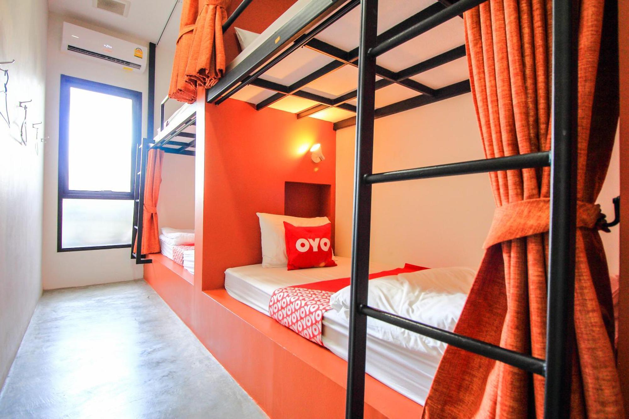 Super Oyo 426 All Day Hostel At Sukhmvit Bangkok Exterior photo